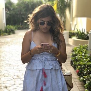 Meet your Posher, Leanis